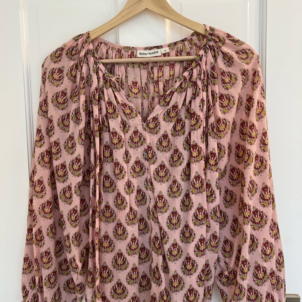 Roller Rabbit Pink Floral Print Long Sleeve Blouse